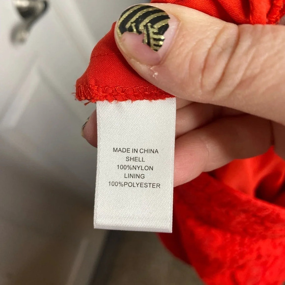 CECE red scalloped hem lace pencil skirt size 2 - Picture 6 of 9